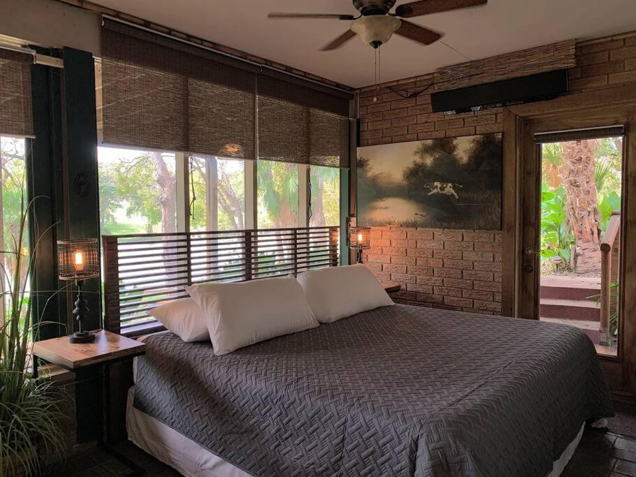 The River Haven - Sleeps 32 - On Guadalupe River Villa Seguin Ngoại thất bức ảnh