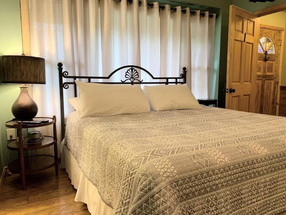 The River Haven - Sleeps 32 - On Guadalupe River Seguin Ngoại thất bức ảnh